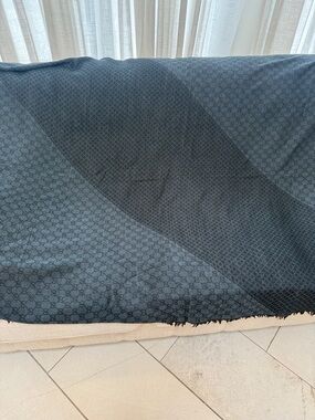 Gucci gray, black mix large scarf reversible